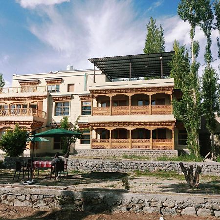 Sindhu Residency Hotell She Exteriör bild