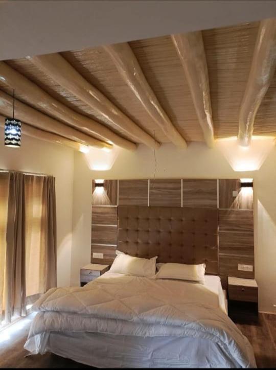 Sindhu Residency Hotell She Exteriör bild